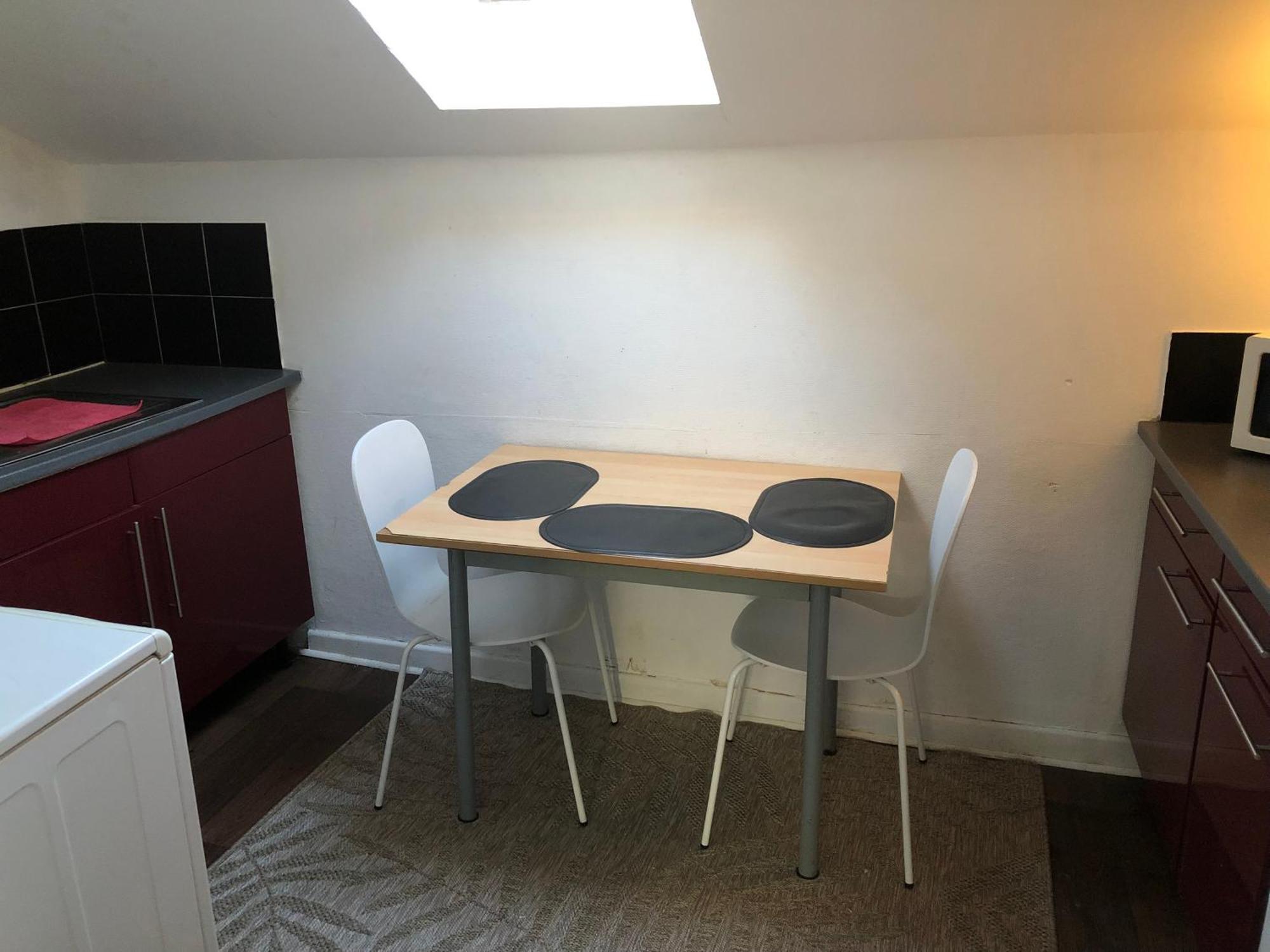 Le Victor Hugo 4 D Et Sa Pizza Offerte Apartment Aurillac Bagian luar foto